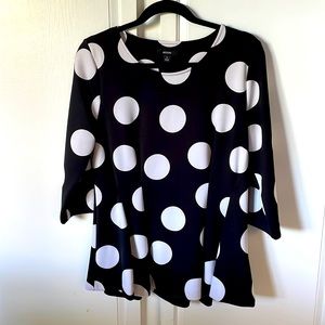 Pretty top for office or going out.